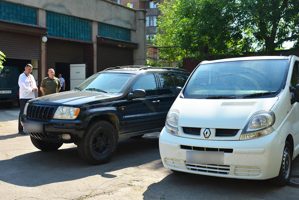 ПРИКОРДОННИКАМ ПЕРЕДАЛИ АВТО