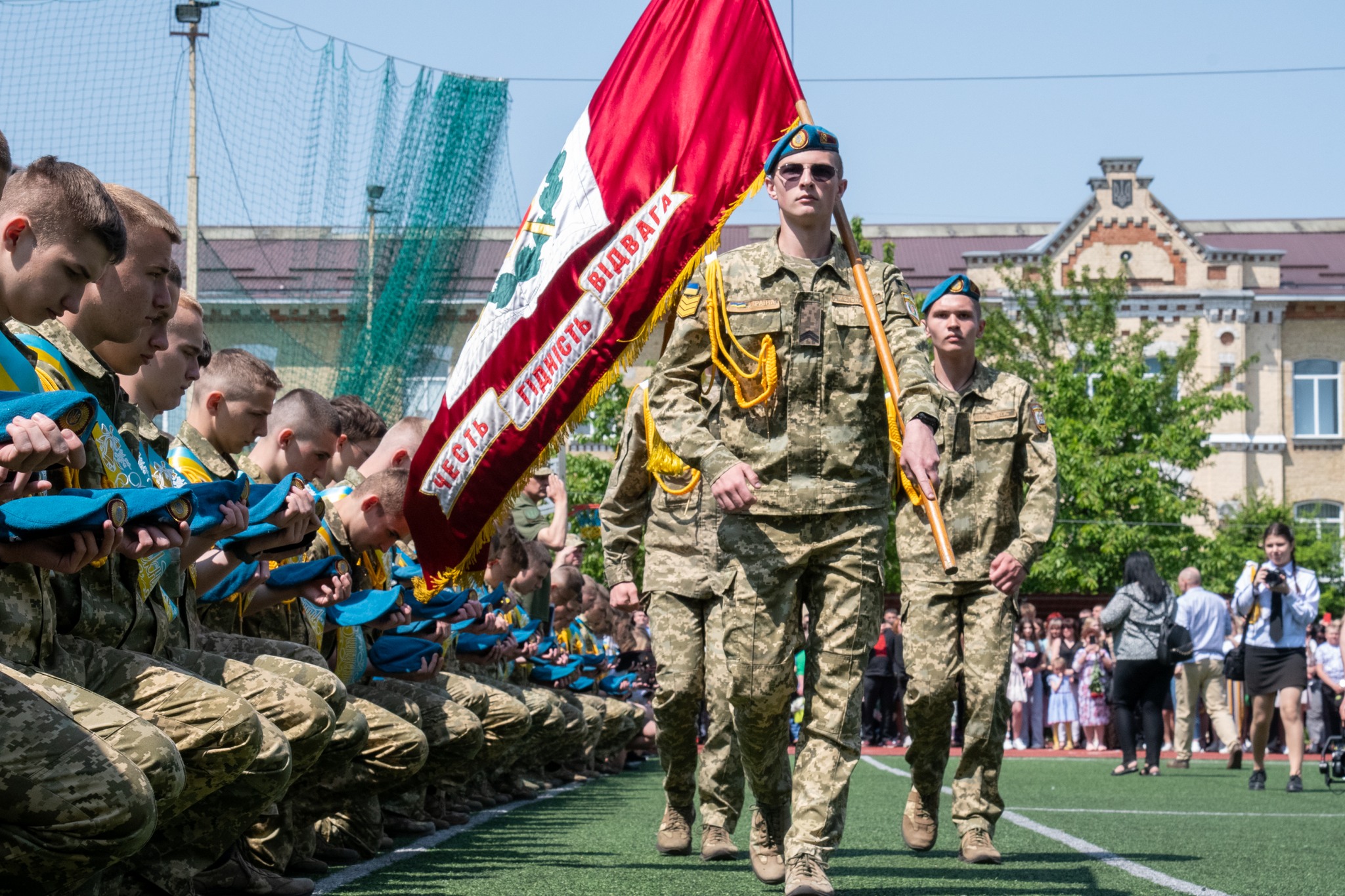 У ВІЙСЬКОВОМУ ЛІЦЕЇ – ВИПУСКНИЙ