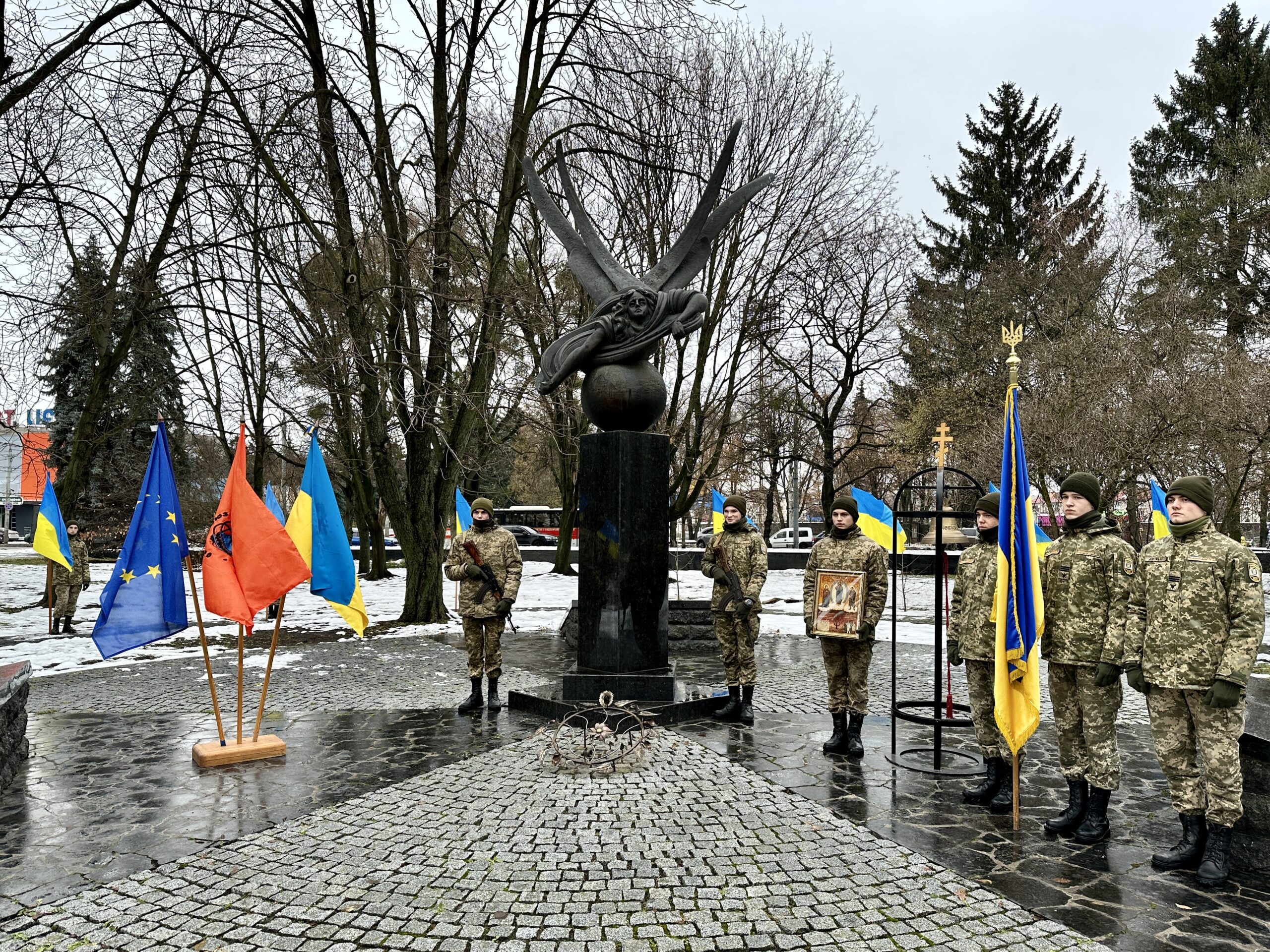 НА ВОЛИНІ ВШАНУВАЛИ ЛІКВІДАТОРІВ