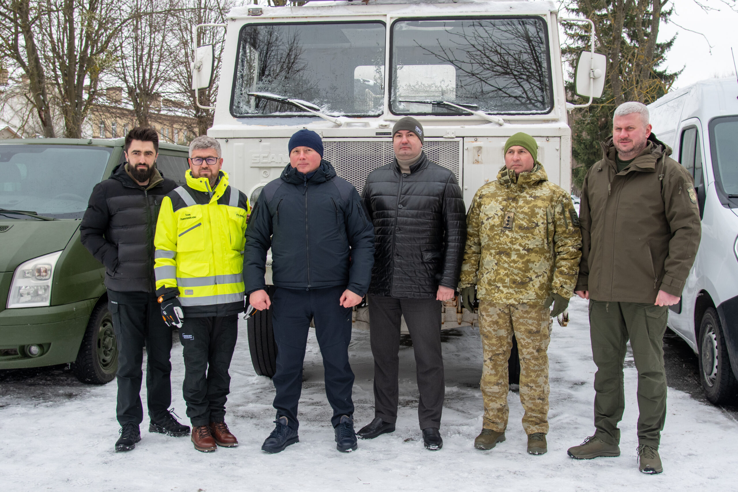 ВОЛИНСЬКІ ПРИКОРДОННИКИ ОТРИМАЛИ АВТОМОБІЛІ ТА ІНШЕ ОБЛАДНАННЯ