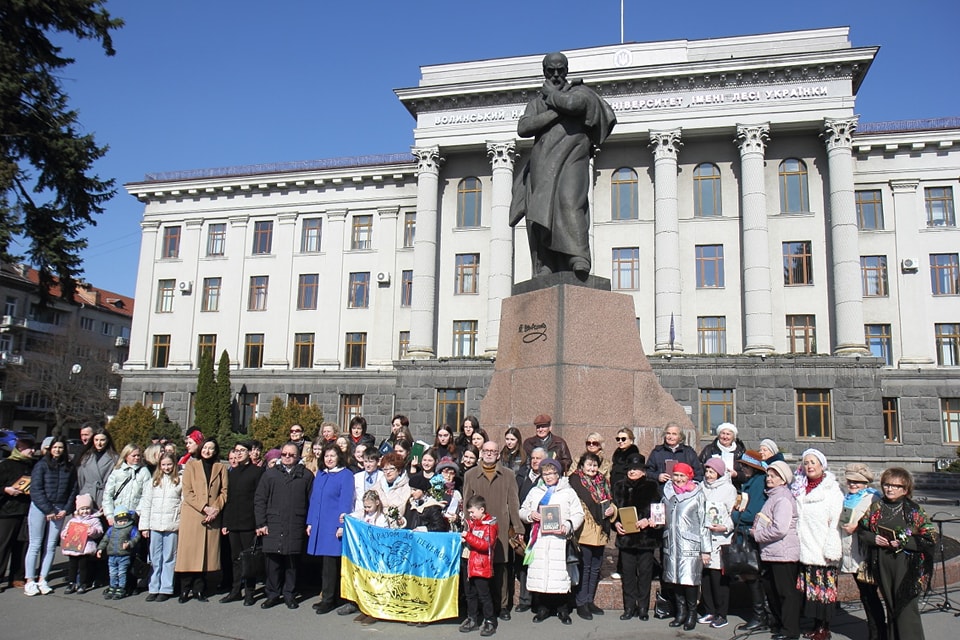 І НА ОНОВЛЕНІЙ ЗЕМЛІ ВРАГА НЕ БУДЕ СУПОСТАТА