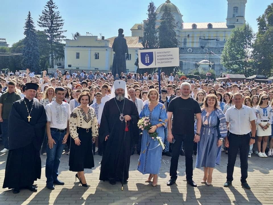 В ЛНТУ ПРИВІТАЛИ ПЕРШОКУРСНИКІВ