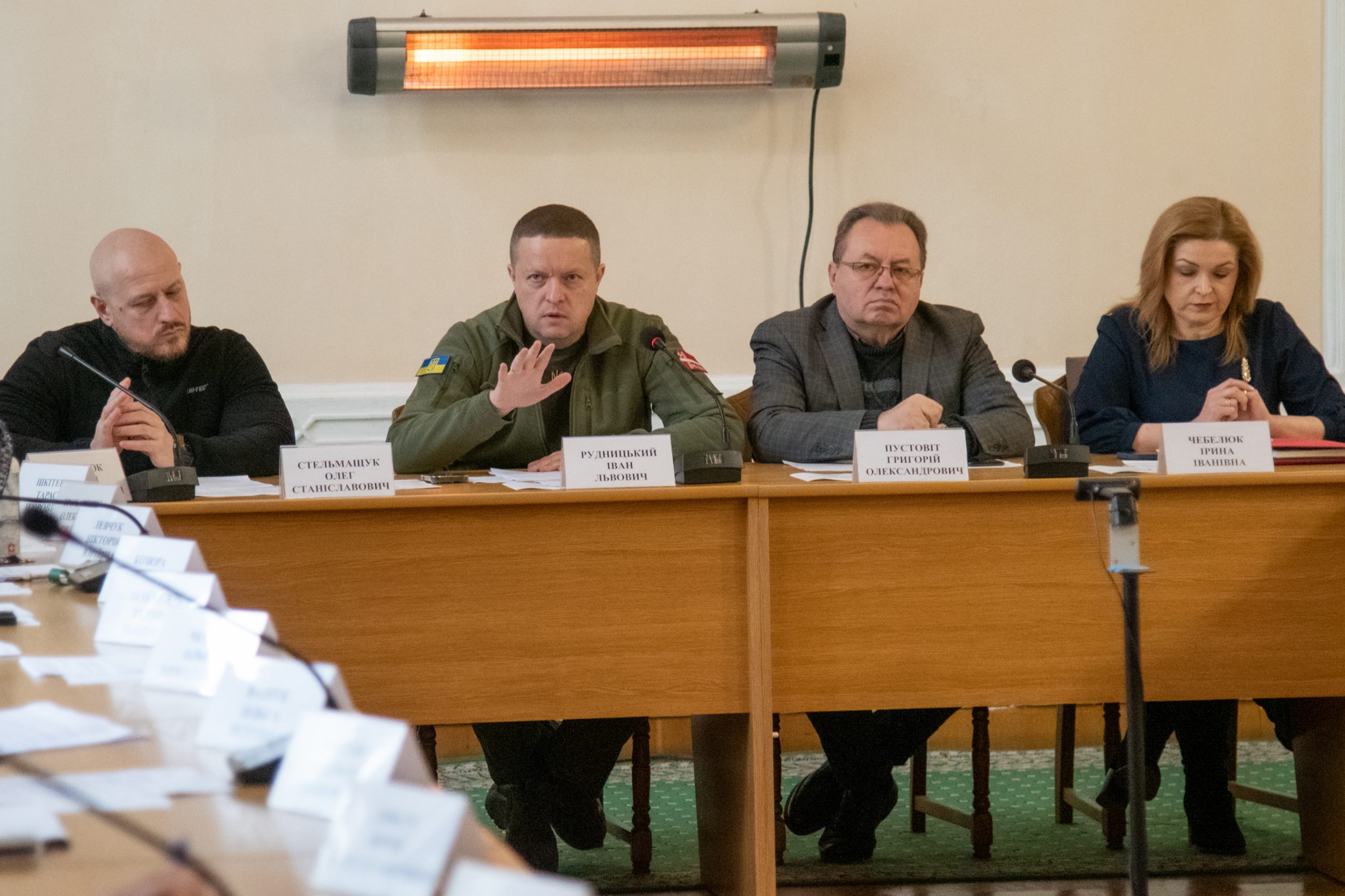 УРЯД ЗАКРИВ СИСТЕМУ «ШЛЯХ» ДЛЯ ВОДІЇВ, ЯКІ ПЕРЕВОЗЯТЬ ГУМАНІТАРНІ ВАНТАЖІ