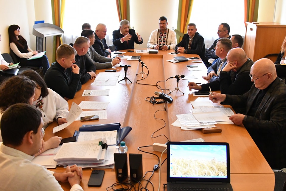 ДЕПУТАТИ РОЗГЛЯНУЛИ ПИТАННЯ ПРИМІЩЕНЬ НУХТ