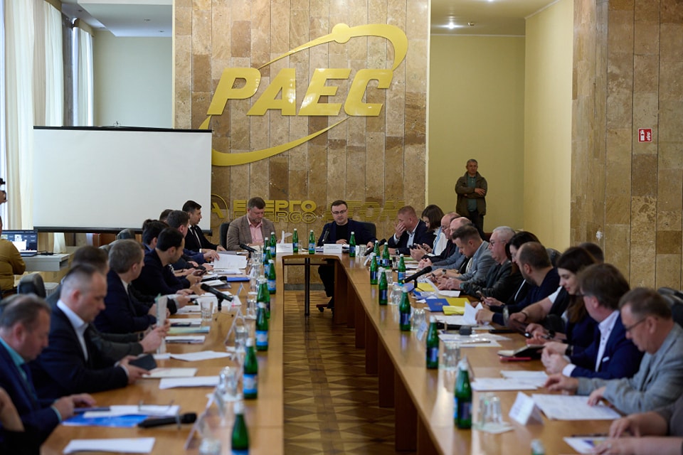 ЗАСІДАЛА ПАРЛАМЕНТСЬКА СПЕЦКОМІСІЯ З ЧОРНОБИЛЬСЬКИХ ПИТАНЬ
