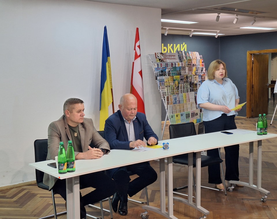 З НАГОДИ 85-РІЧЧЯ БІБЛІОТЕКИ ІМЕНІ ОЛЕНИ ПЧІЛКИ ВІДБУЛАСЬ НАУКОВА КОНФЕРЕНЦІЯ