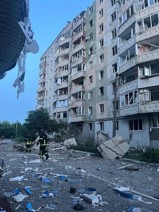 УСІ СЛУЖБИ ПРАЦЮЮТЬ. РАЗОМ ВИСТОЇМО.