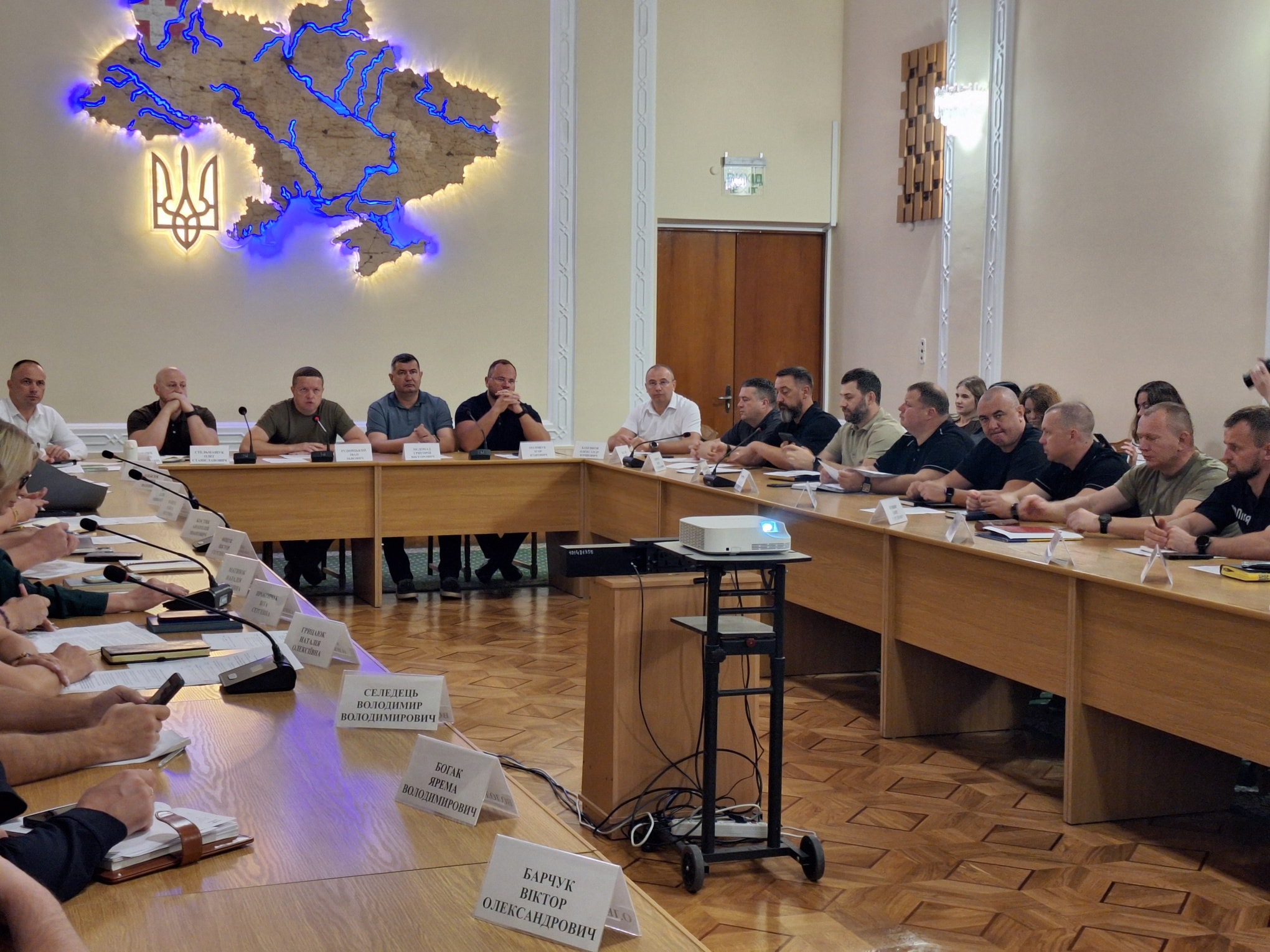 ШКІЛЬНІ ХАРЧОБЛОКИ, УКРИТТЯ ТА ІНКЛЮЗИВНІСТЬ: ПРОАНАЛІЗУВАЛИ СИТУАЦІЮ В ОБЛАСТІ