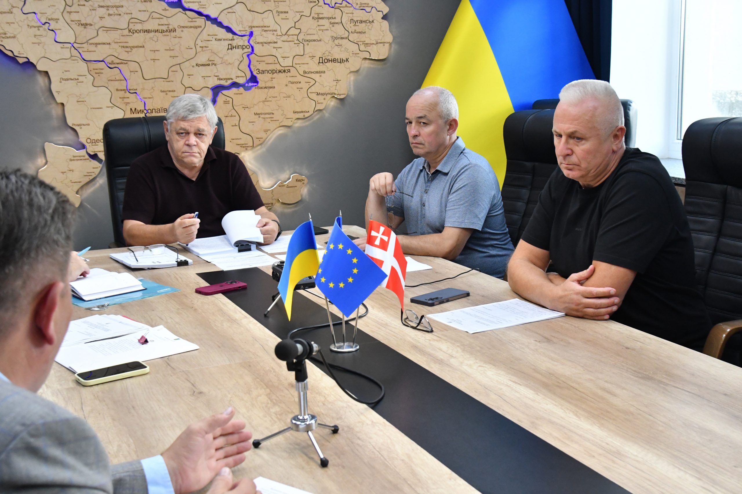 ДЕПУТАТСЬКА КОМІСІЯ РЕКОМЕНДУЄ СЕСІЇ СХВАЛИТИ СТРАТЕГІЧНИЙ ДЛЯ РЕГІОНУ ДОКУМЕНТ