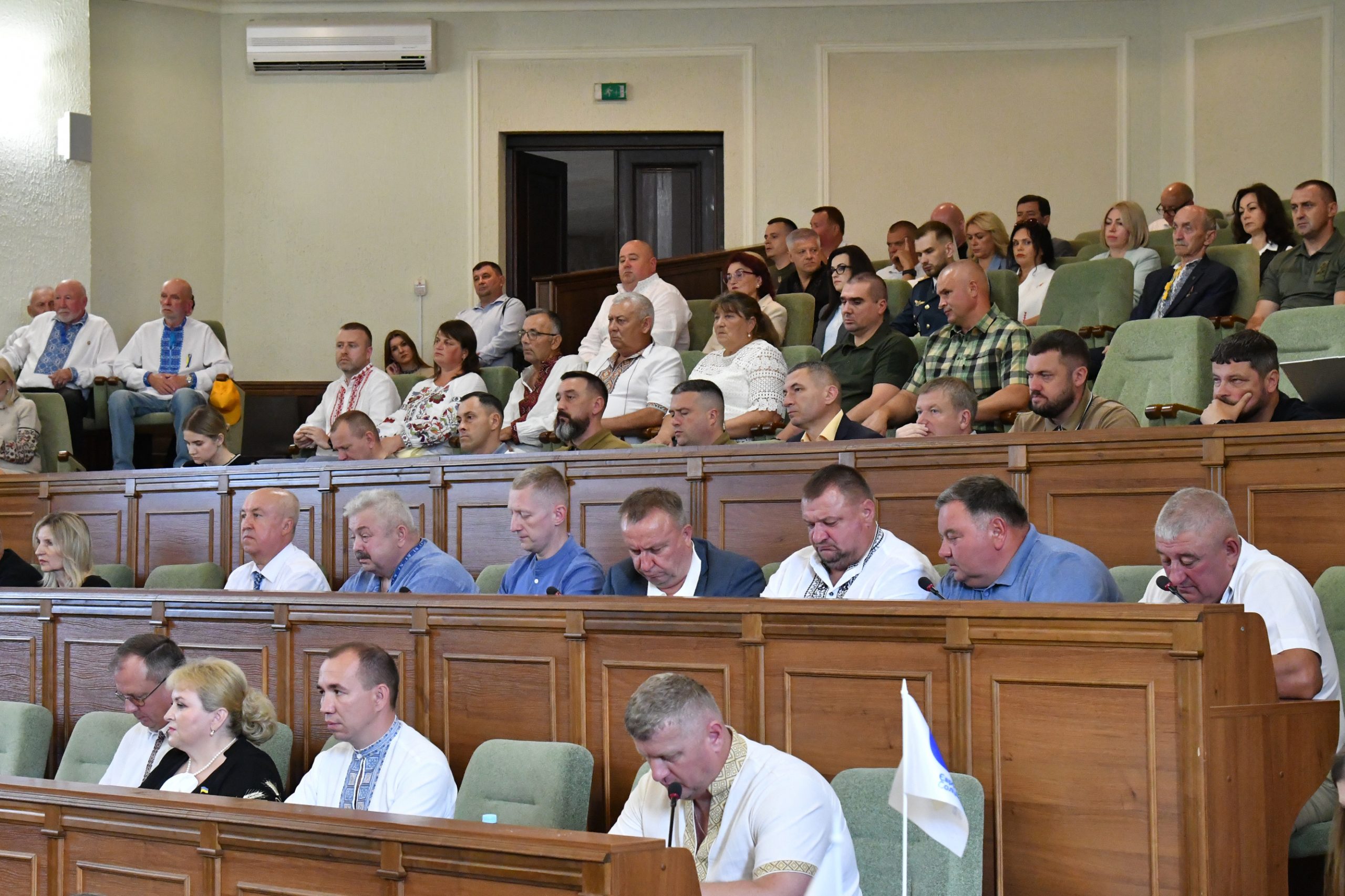 ДЕПУТАТИ ЗАТВЕРДИЛИ ПРЕТЕНДЕНТІВ НА ВІДЗНАЧЕННЯ ІМЕННОЮ ТА ПАРЛАМЕНТСЬКОЮ ПРЕМІЯМИ