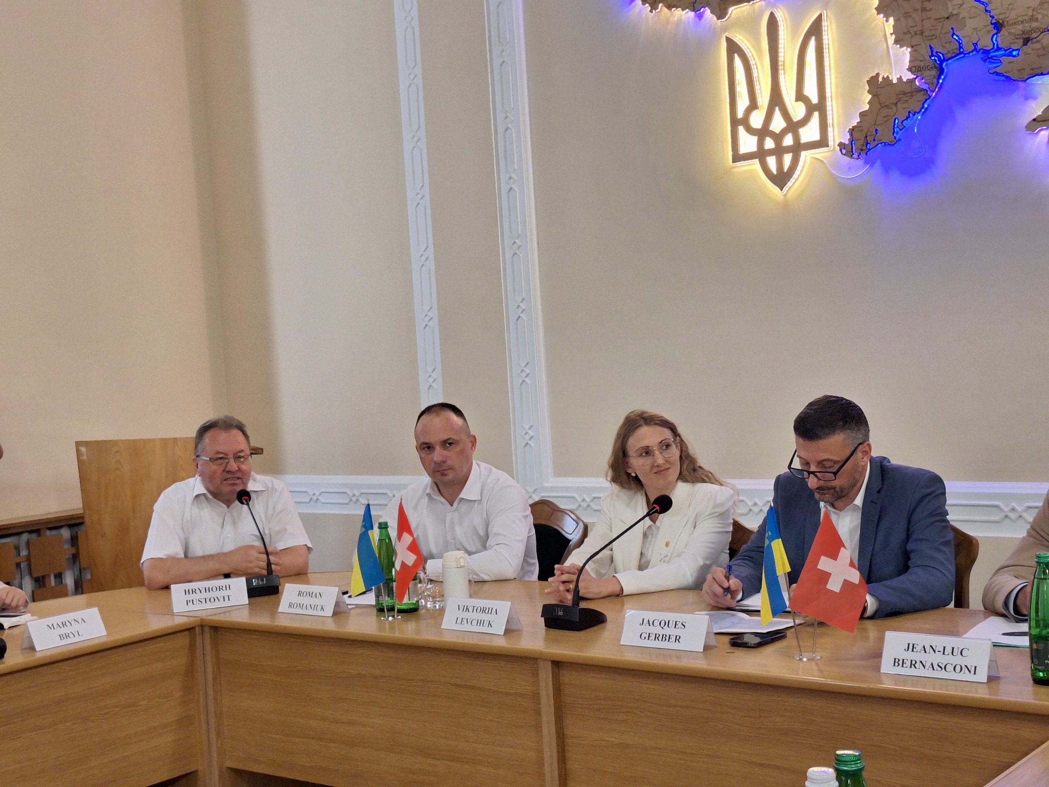 ПІДТРИМКА УКРАЇНИ ТА СПІЛЬНІ ПРОЄКТИ: ПАРТНЕРСЬКІ ДОМОВЛЕНОСТІ
