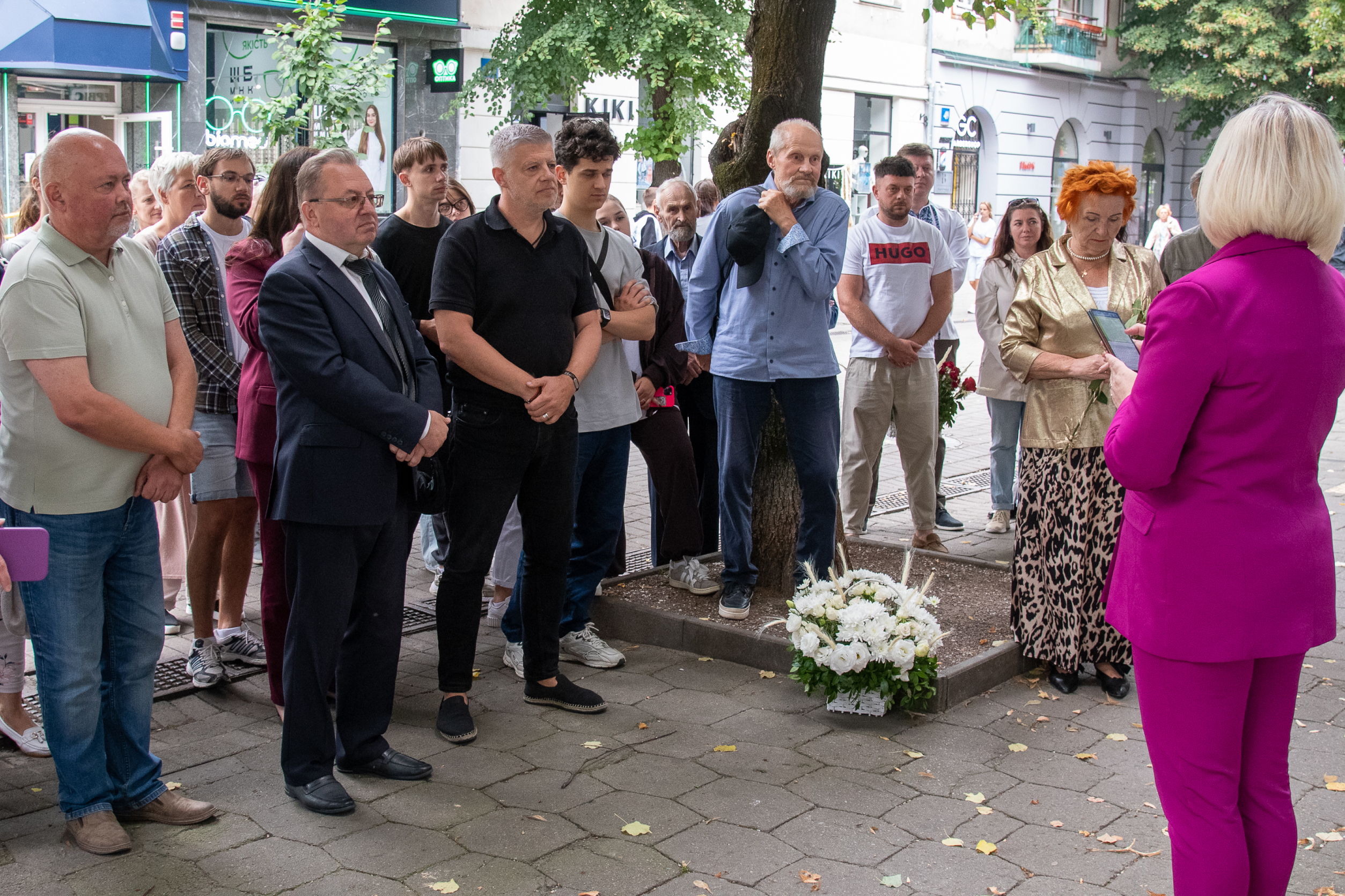 ДАНИНА ПАМ’ЯТІ І ТАЛАНТУ: НА ЧЕСТЬ УЛЮБЛЕНИХ АКТОРІВ ВІДКРИЛИ МЕМОРІАЛЬНІ ДОШКИ
