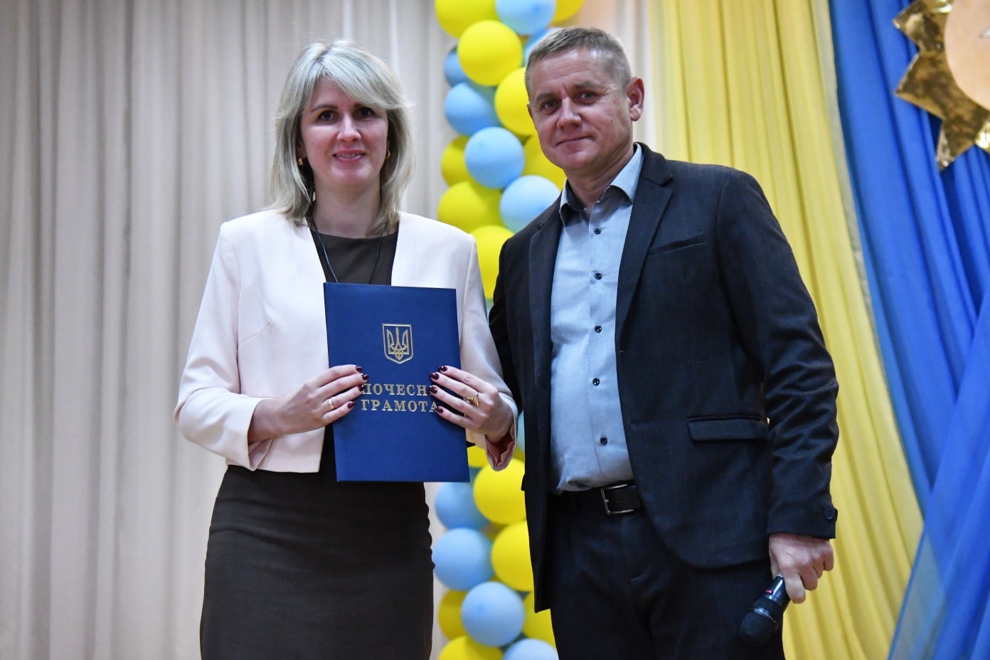 ВИКЛАДАЧІВ КІВЕРЦІВСЬКОГО МЕДКОЛЕДЖУ ВІДЗНАЧИЛИ З НАГОДИ ПРОФЕСІЙНОГО СВЯТА