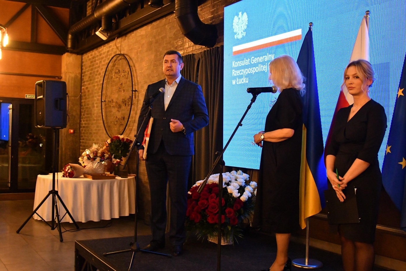 ДЕНЬ НЕЗАЛЕЖНОСТІ ПОЛЬЩІ: ВОЛИНЯНИ ПРИВІТАЛИ ДРУЗІВ І ПАРТНЕРІВ