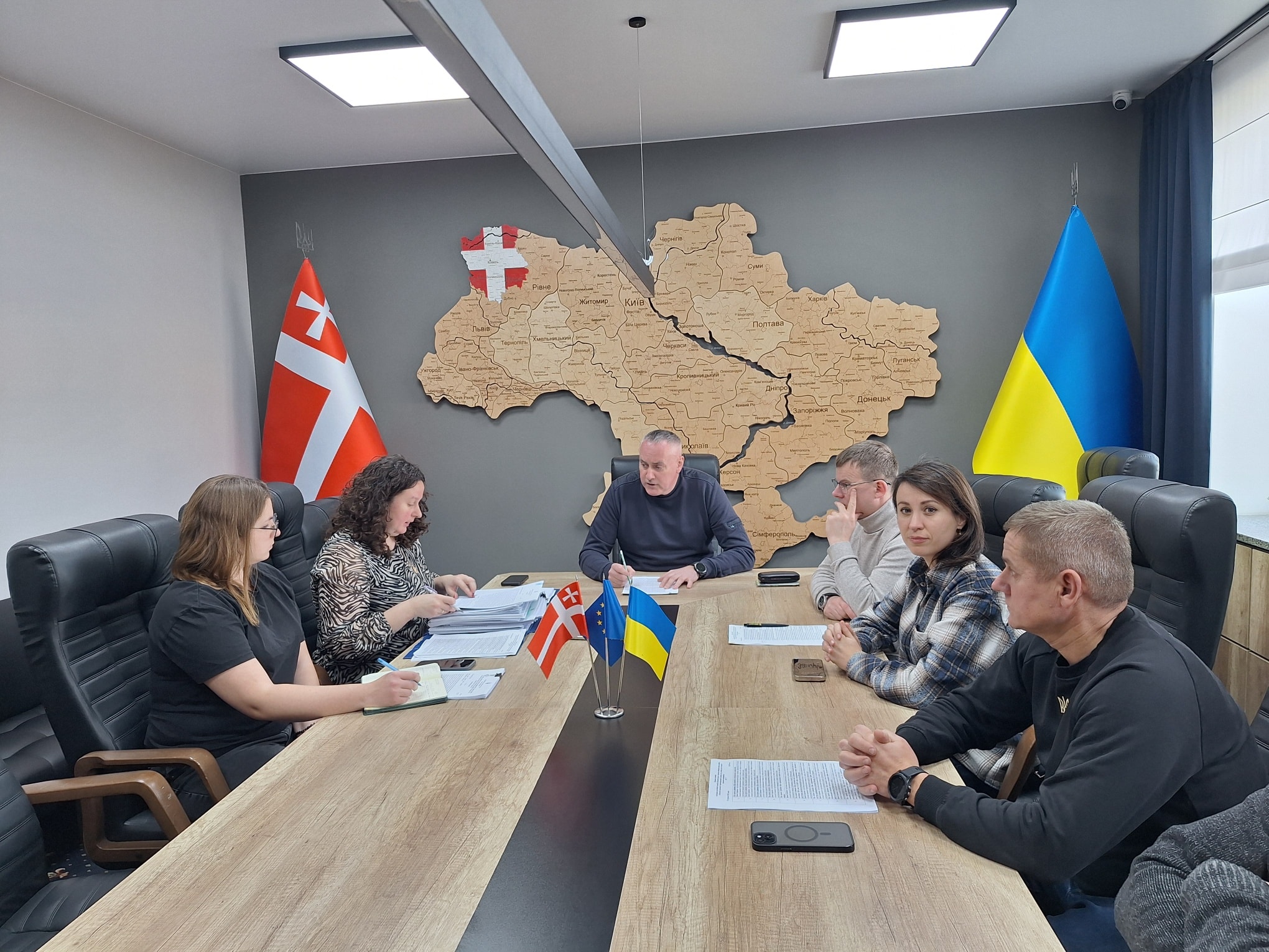 МАЙНОВА КОМІСІЯ РОЗГЛЯНУЛА СЕСІЙНІ ПИТАННЯ