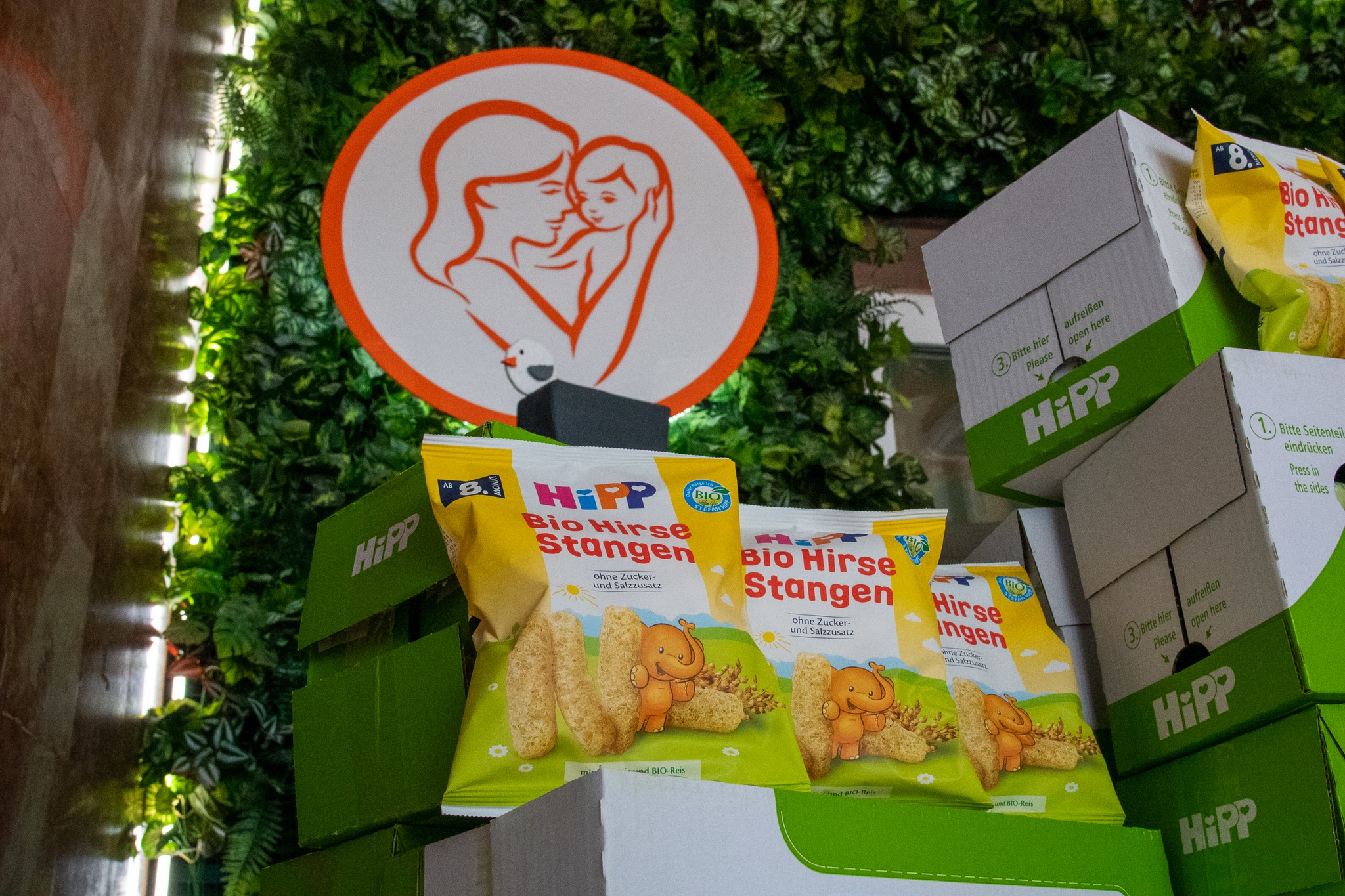 ДОПОМОГА ДЛЯ НАЙМЕНШИХ – ПАЦІЄНТИ ОБЛАСНОЇ ДИТЯЧОЇ ЛІКАРНІ ОТРИМАЛИ ГОСТИНЦІ