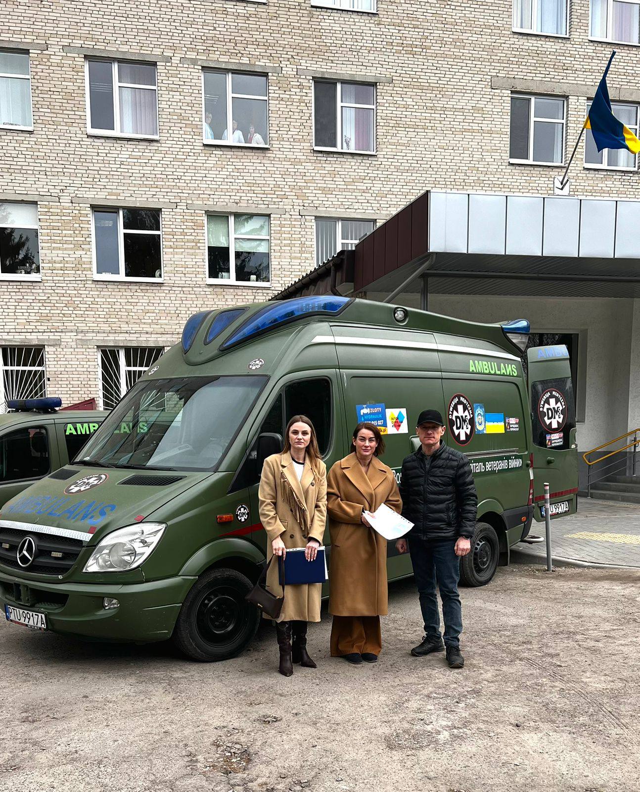 ПОЛЬСЬКІ ПАРТНЕРИ ПЕРЕДАЛИ МЕДИЧНИЙ АВТОМОБІЛЬ І ОБЛАДНАННЯ