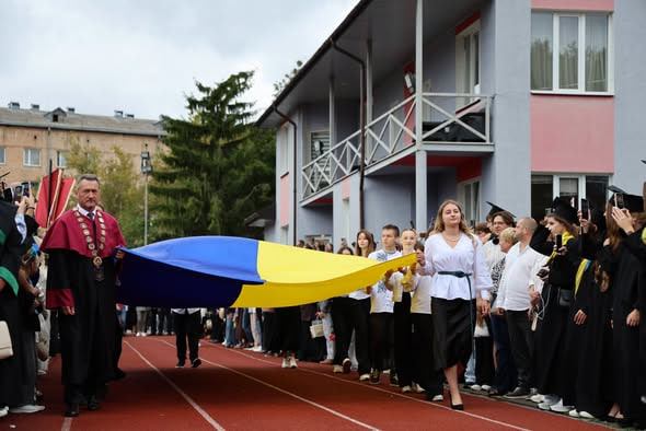 ІНАВГУРАЦІЯ НОВОГО НАВЧАЛЬНОГО РОКУ В ЛЕСИНОМУ ВИШІ