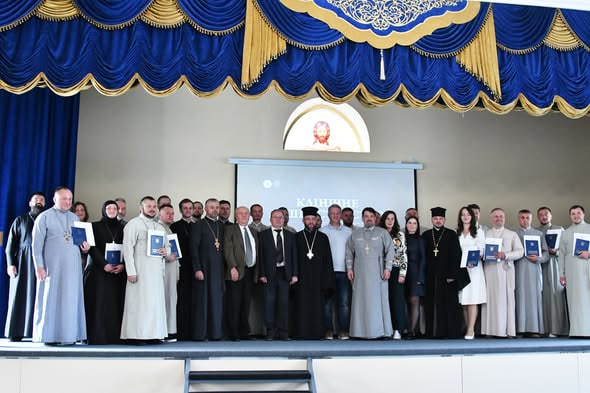 НА ВОЛИНІ – ЧЕТВЕРТИЙ ВИПУСК СЕРТИФІКОВАНИХ МЕДИЧНИХ КАПЕЛАНІВ