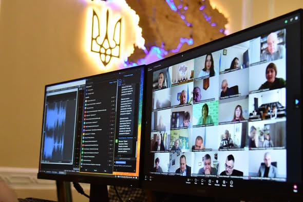 ГРОМАДИ ЗАКЛИКАЮТЬ ПЕРЕДБАЧИТИ КОШТИ НА ЗИМОВЕ УТРИМAННЯ ДОРІГ