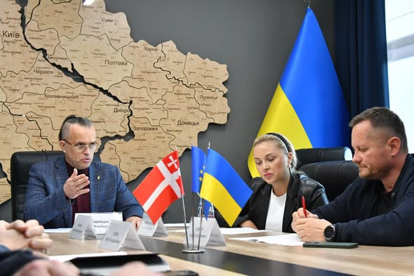 ДЕПУТАТИ ВОЛИНЬРАДИ ІНІЦІЮЮТЬ РЯД ЗВЕРНЕНЬ ДО ЦЕНТРАЛЬНИХ ОРГАНІВ ВЛАДИ