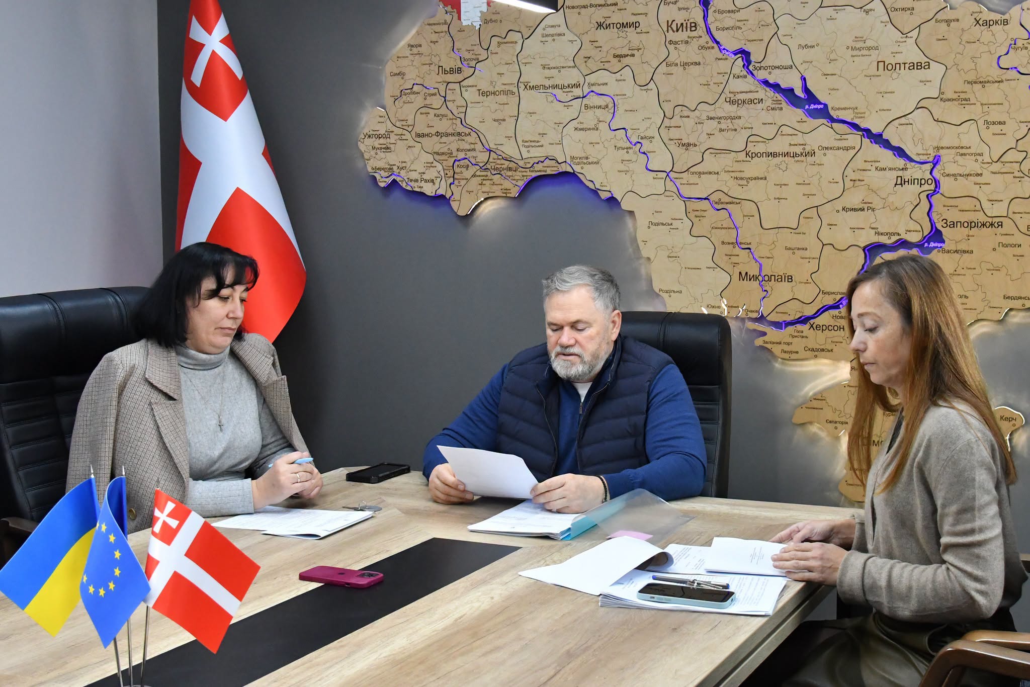 ПРОФІЛЬНА ДЕПУТАТСЬКА КОМІСІЯ РОЗГЛЯНУЛА СЕСІЙНІ ПИТАННЯ
