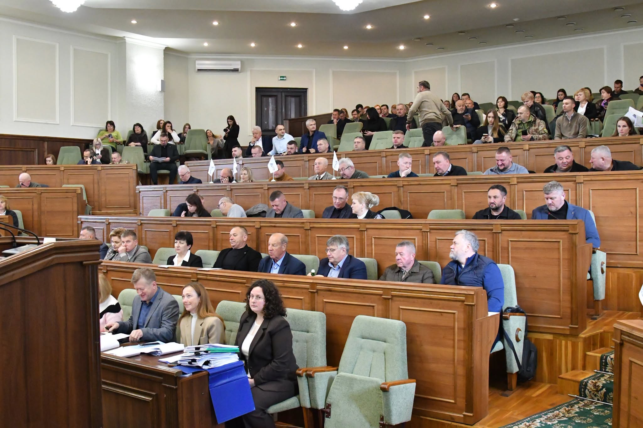 ЗАЯВИ ФРАКЦІЙ ТА ДЕПУТАТСЬКІ ЗАПИТИ